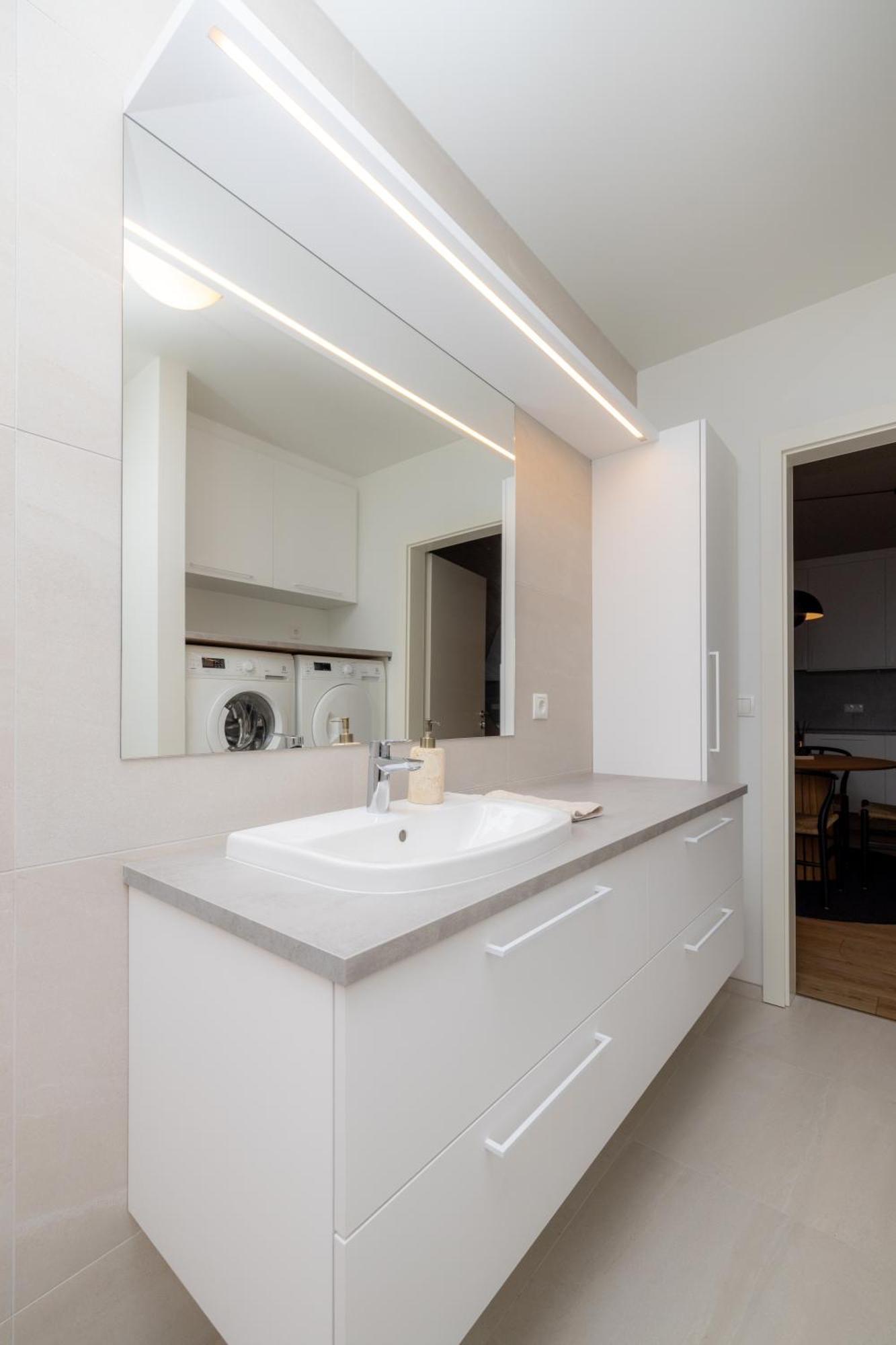 Modern Flat In Reykjavik, Ulfarsardalur Apartment Exterior photo